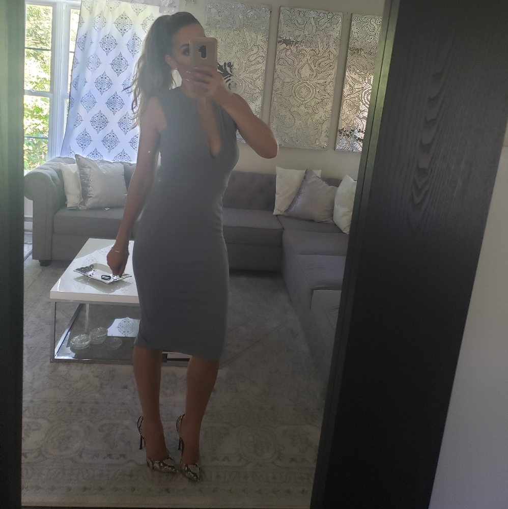 Maisie Stuctured V-Neck Midi Dress